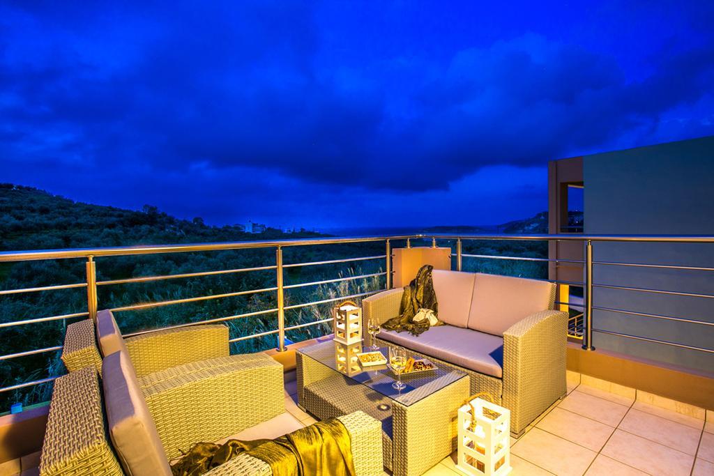 Cyan Icons Villas Kalyves Chania Szoba fotó